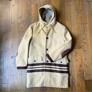 VTG Woolrich Wool Coat, Size 42. Sherpa-lined. Tan w brown stripes. Beautiful!
